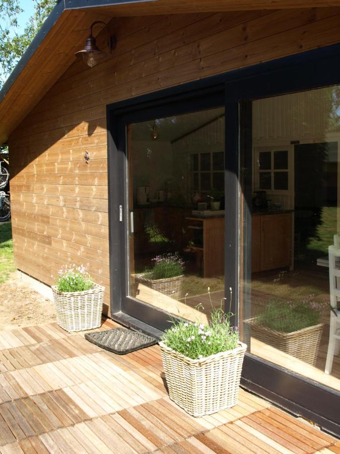Rosy Garden In The Winter Villa Lichtervelde Exterior foto